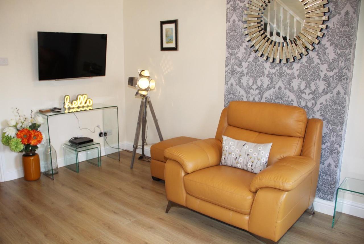 City Centre Town House With Riverside Views And Free Parking 1Bak York Exteriér fotografie