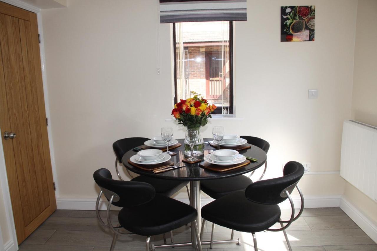 City Centre Town House With Riverside Views And Free Parking 1Bak York Exteriér fotografie