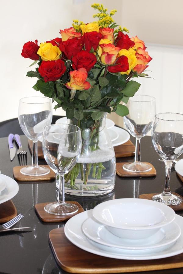 City Centre Town House With Riverside Views And Free Parking 1Bak York Exteriér fotografie