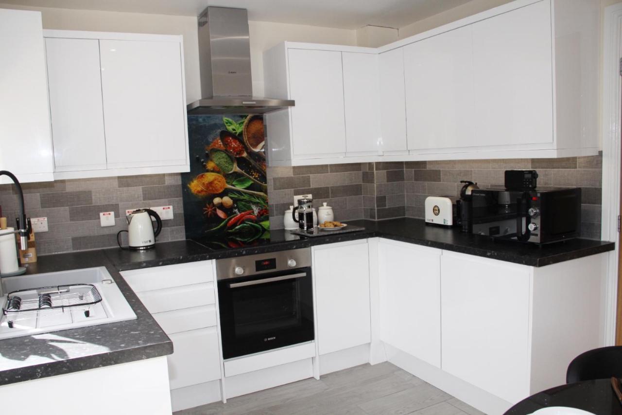 City Centre Town House With Riverside Views And Free Parking 1Bak York Exteriér fotografie